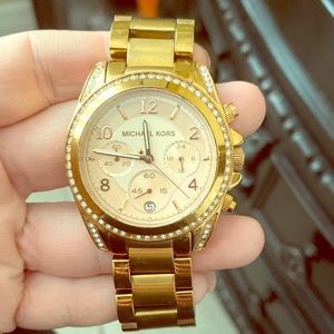Micheal Kors watch in good condition !